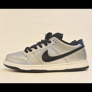 Nike SB Dunk Low